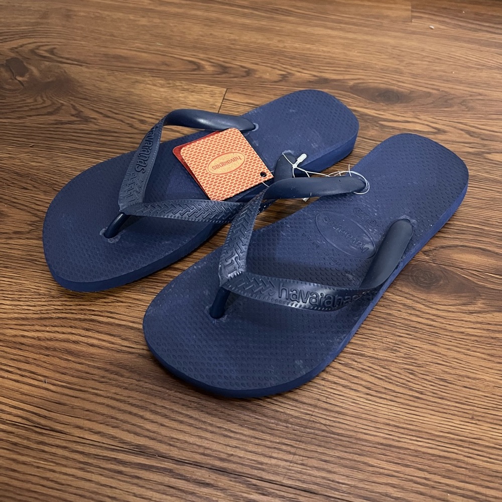 NEW Havaianas Navy Blue Slim Flip Flops Size 9/10 US